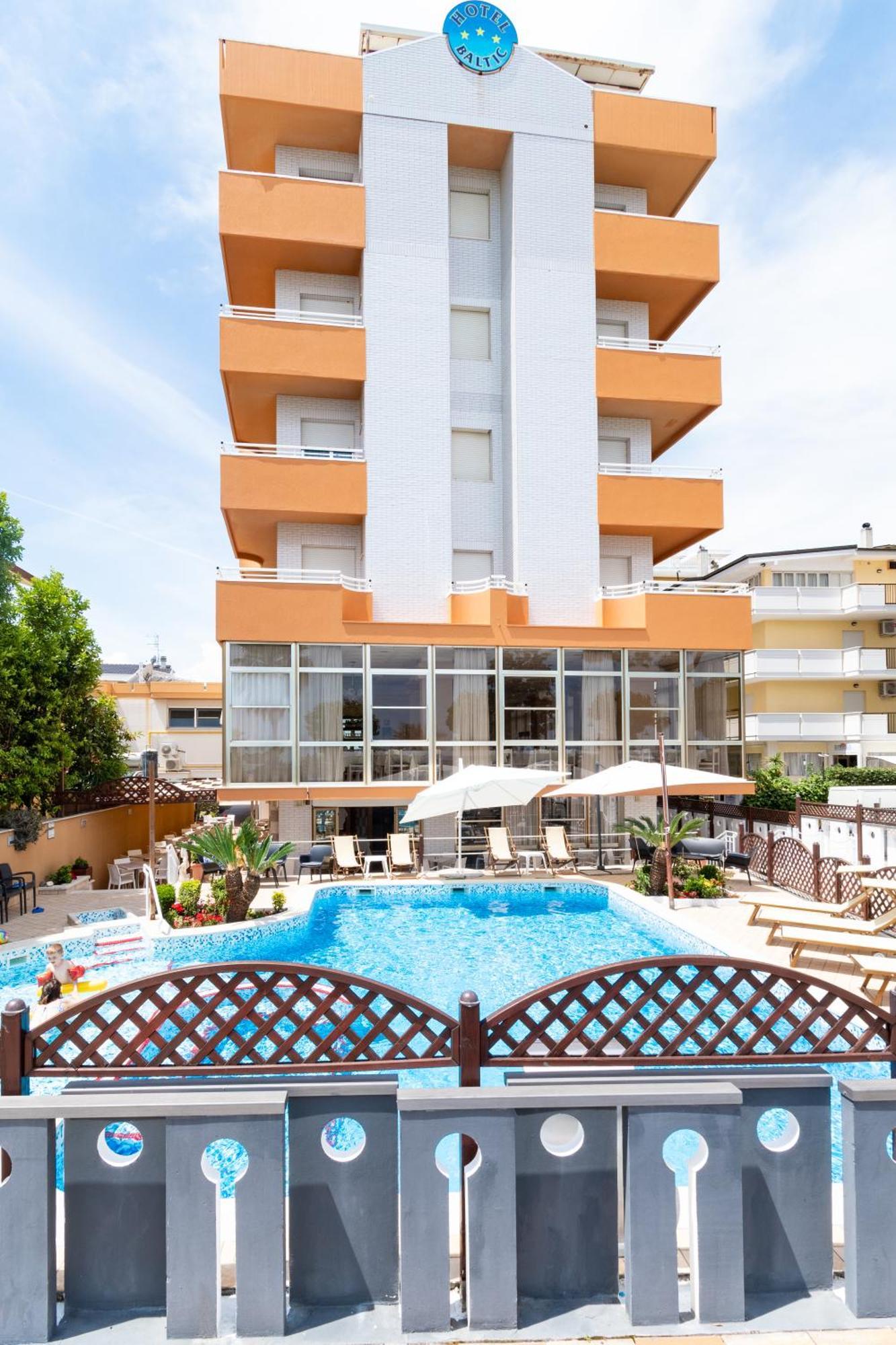 Hotel Baltic Alba Adriatica Exteriör bild